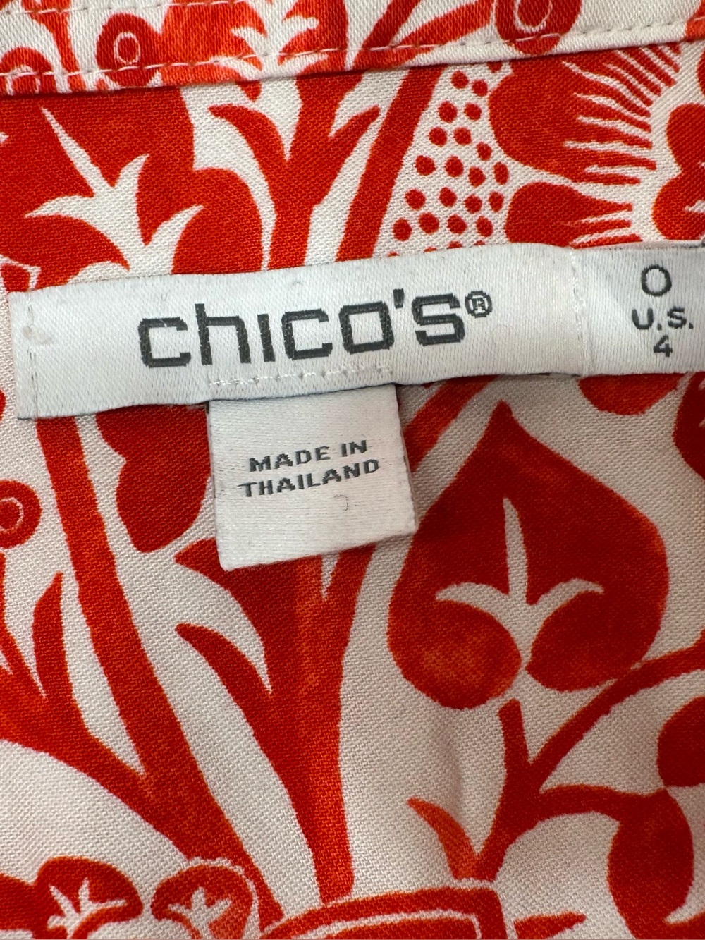 💄 Chico’s Red White Floral Scroll Print Button Front Shirt, Sz US 4 (chico’s 0) - Picture 7 of 7